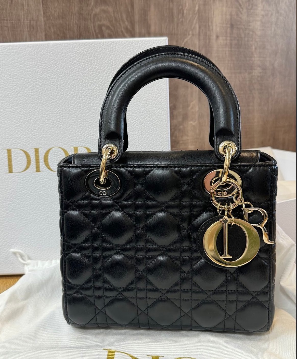 <br />
<b>Warning</b>:  Undefined array key 